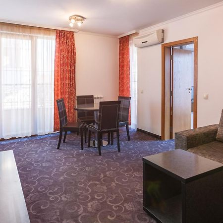 Семеен Хотел Опера Burgas City Pokoj fotografie