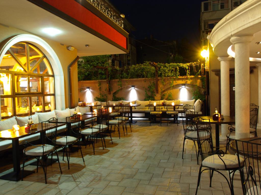 Семеен Хотел Опера Burgas City Exteriér fotografie
